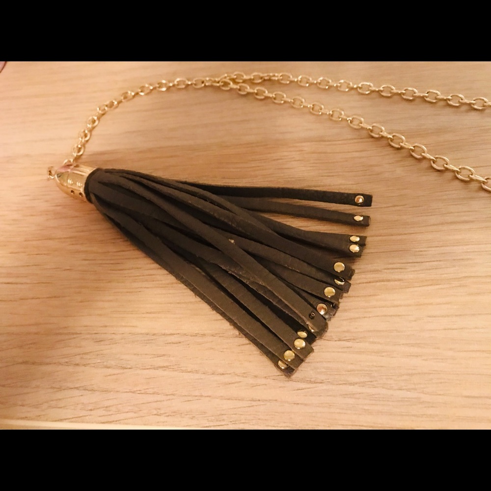 Purse accessory tassel and 2 hearts 💕 charm - Picture 5 of 8